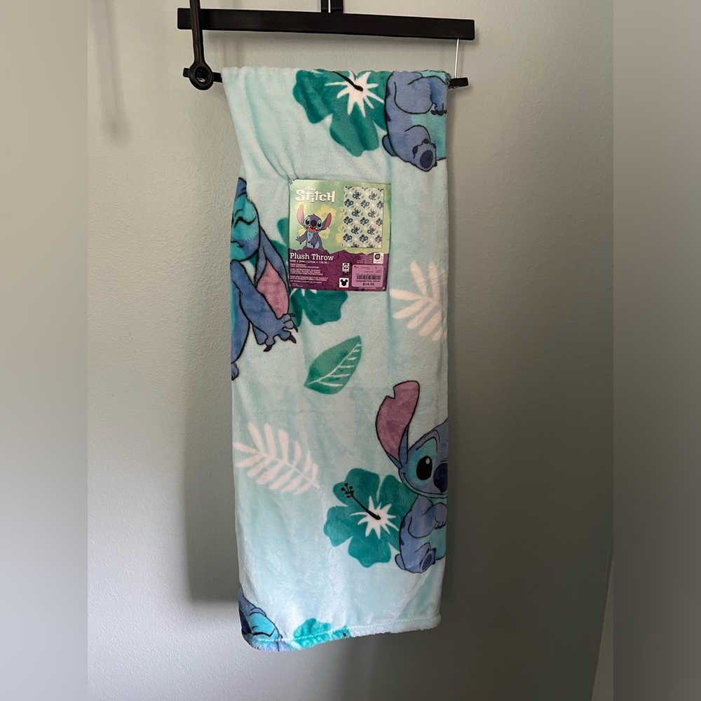 Soft Plush Stitch Blanket